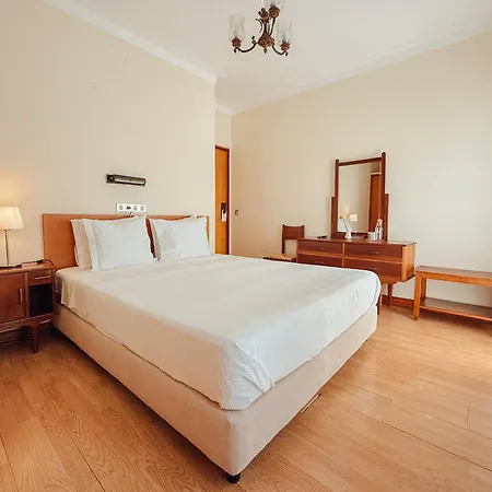 Casa Do Lugar De Paços Caldelas