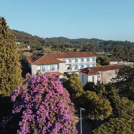 Casa Do Lugar De Pacos 칼데라스