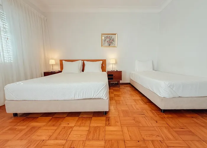 Casa Do Lugar De Pacos Pensión Caldelas