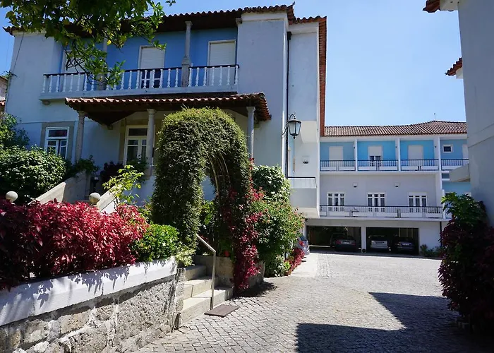 Casa Do Lugar De Pacos Pensión Caldelas